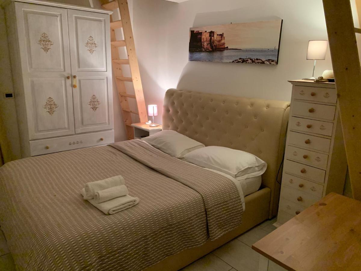 ナポリLa Casa Di Hobyアパートメント エクステリア 写真