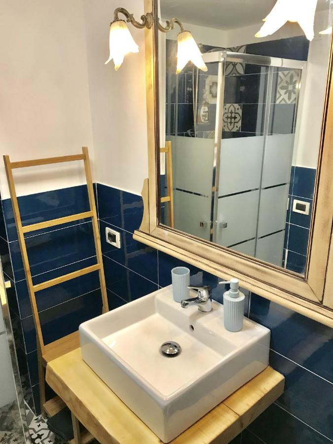 ナポリLa Casa Di Hobyアパートメント エクステリア 写真